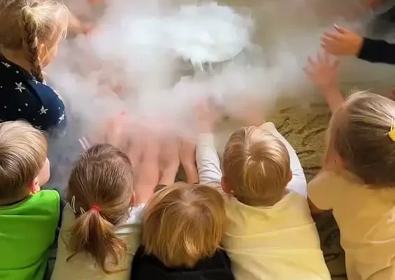 Warsztaty chemiczne dla dzieci w Wolbromiu – eksperymenty i dobra zabawa