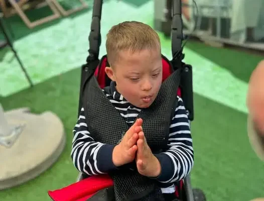 Wakacyjne lody w Domu Kultury – słodki poczęstunek od „Gatka Szmatka”