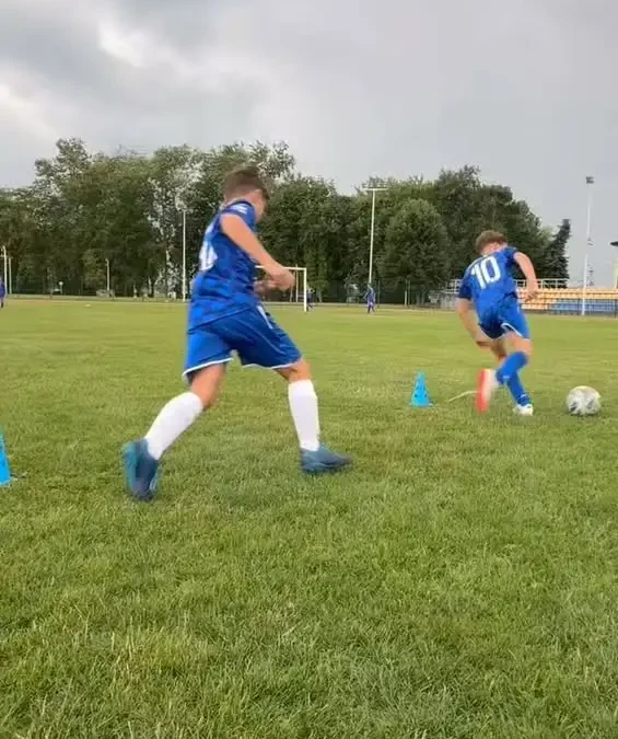 Intensywny drugi dzień obozu sportowego – treningi i rozwój