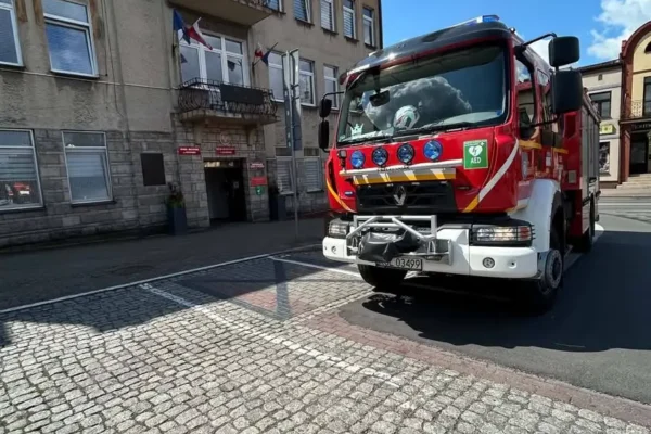 Rozszczelnienie instalacji gazowej w Urzędzie w Wolbromiu – szybka akcja służb