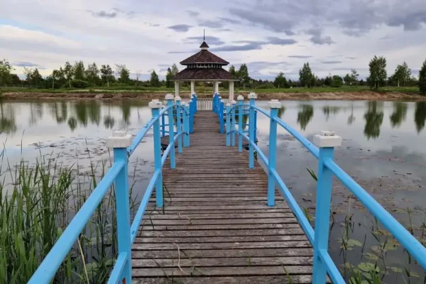 Stawy w Podlipiu z nową infrastrukturą – pomosty, altana i miejsce na ognisko