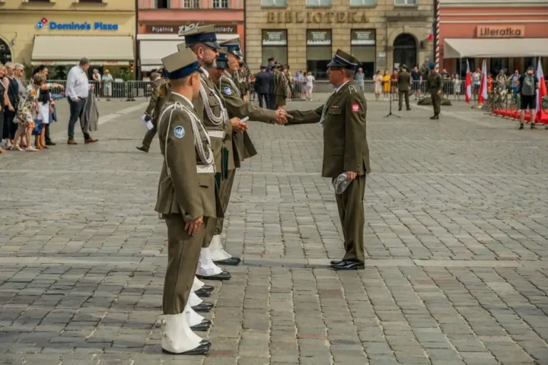 Święto Policji w Olkuszu – awanse i odznaczenia dla funkcjonariuszy