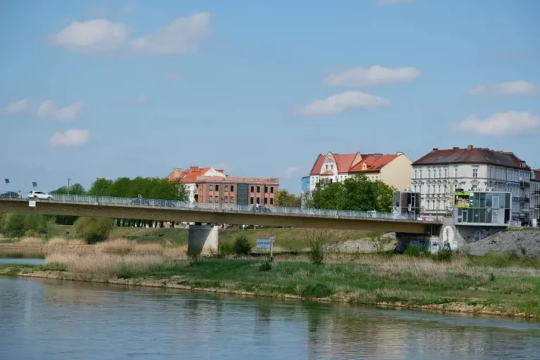 Radna Lena Lubaszka pyta burmistrza Bukowna – treść interpelacji i odpowiedzi w BIP
