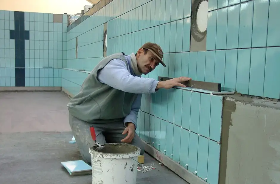 Gmina Klucze zmienia warunki pożyczki na modernizację basenu szkolnego