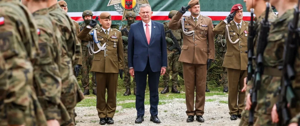 Sekretarz stanu Paweł Bejda na przysiędze terytorialsów w Uniejowie