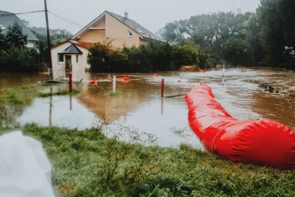 Gmina Bolesław odpowiada na zapytanie radnego ws. 19 interwencji dotyczących podtopień