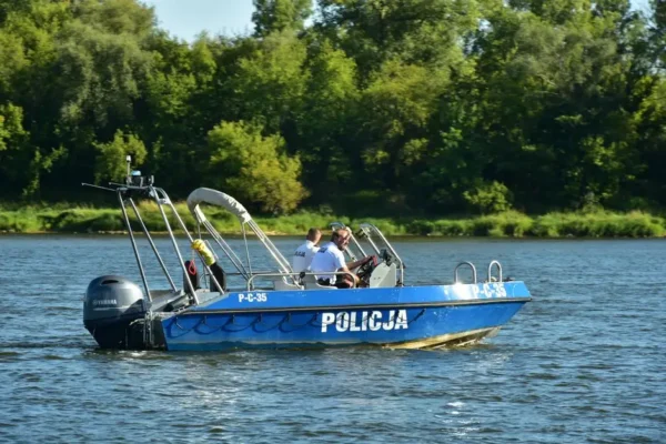 Policja i Straż Leśna patrolują lasy powiatu olkuskiego – apel o bezpieczeństwo