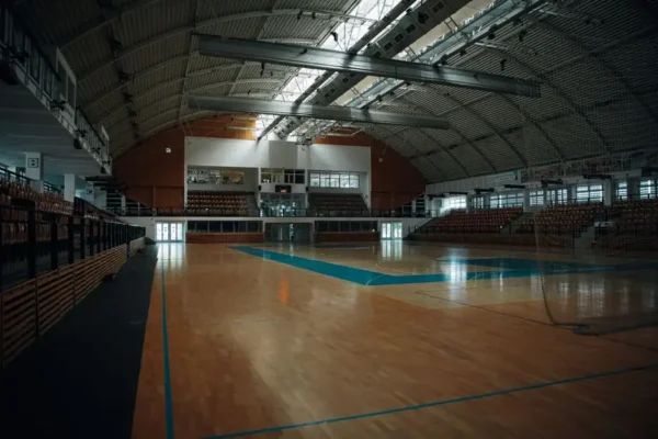 Nowoczesna sala gimnastyczna w Kąpielach Wielkich gotowa od września
