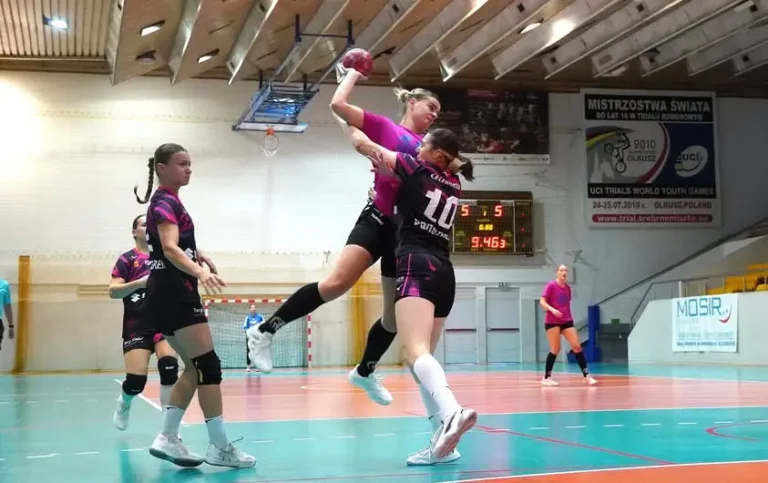 Korona Handball Kielce pokonuje SPR Olkusz w meczu kontrolnym