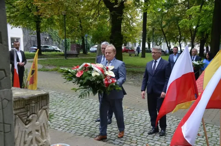 87. rocznica wybuchu II wojny światowej – Olkusz uczcił pamięć ofiar