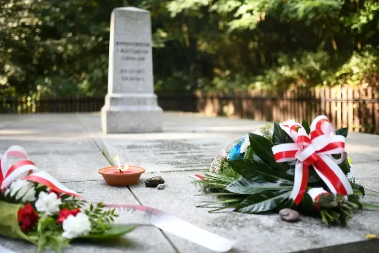 84. rocznica likwidacji wolbromskiego getta. Mieszkańcy oddali hołd ofiarom