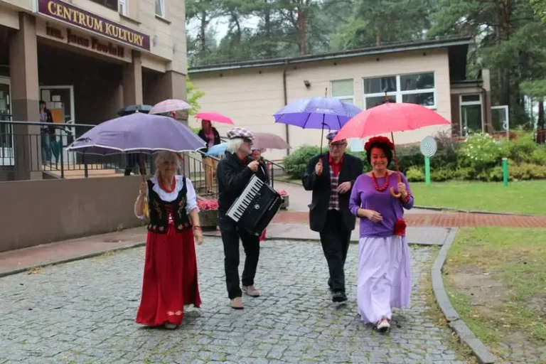 VIII Senioriada pod Parasolem w Bukownie – seniorzy przejęli klucze do bram miasta