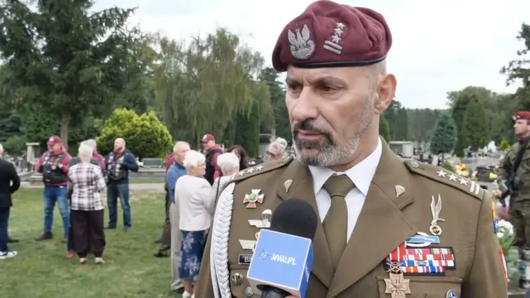 Jaworzno: na cmentarzu w Szczakowej upamiętniono śp. kaprala Grzegorza Noska
