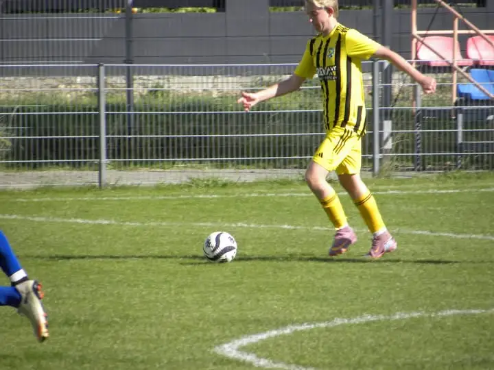 Juniorzy Skalanki Skała pokonali Słowika Olkusz 8:3 w meczu ligowym