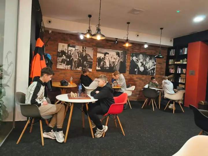 Koło Szachowe w DK Wolbrom zaprasza na cotygodniowe spotkania