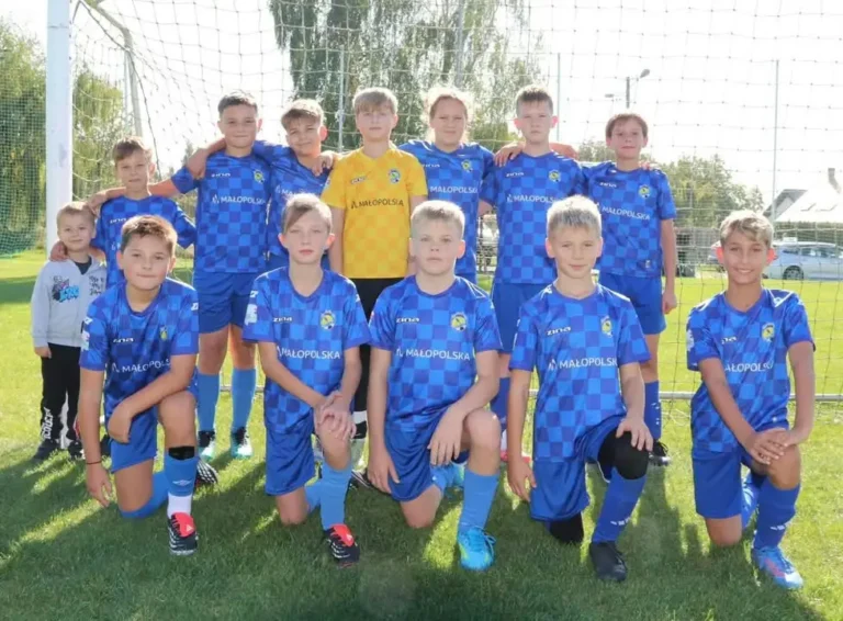 Młodzik D2: Jutrzenka Giebułtów – Słowik Olkusz 2:7. Druga połowa pełna dominacji