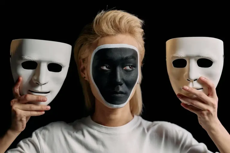 Jak nie dać się oszukać w sieci? Bukowno uczy rozpoznawania cyfrowych fałszerstw
