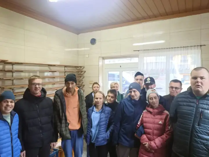 Wychowankowie OREW Wolbrom odkrywali tajniki piekarskiego rzemiosła w Dłużcu