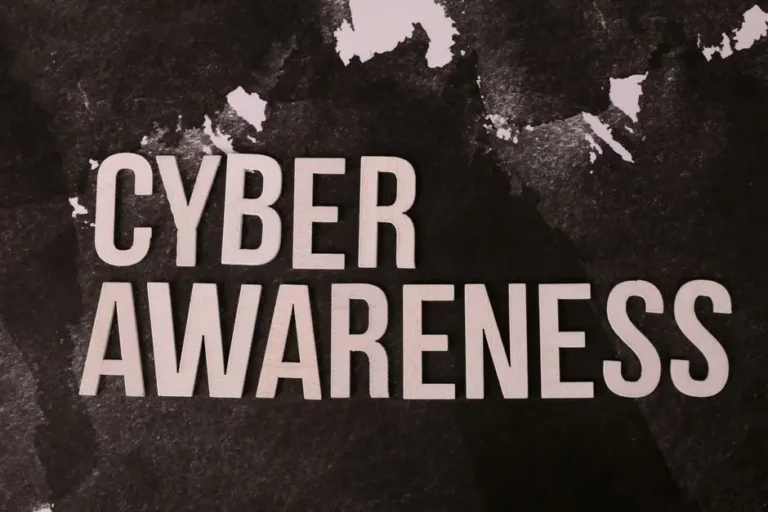Wolbrom stawia na cyberbezpieczeństwo – rusza projekt „Pokolenia w sieci”
